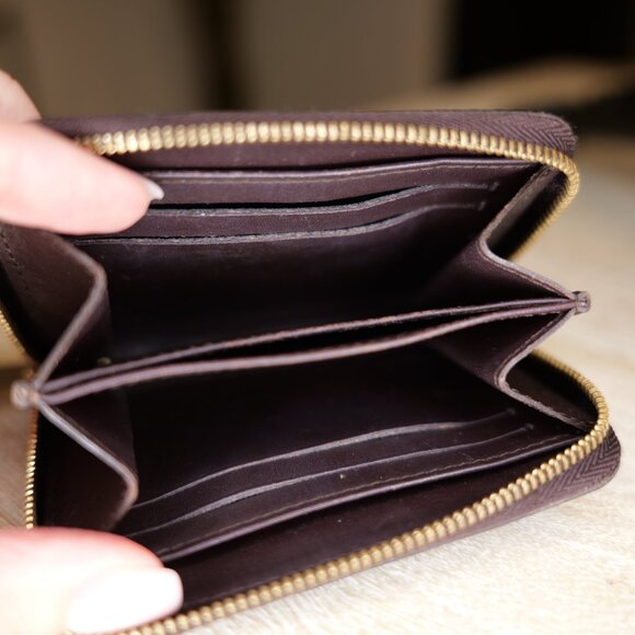 Louis Vuitton 2011 Vernis Amarante Patent Leather Zippy Compact Wallet - Picture 14 of 14